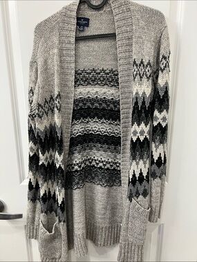 American Eagle Outfitters Gray and Black Fair Isle Open-Front Cardigan